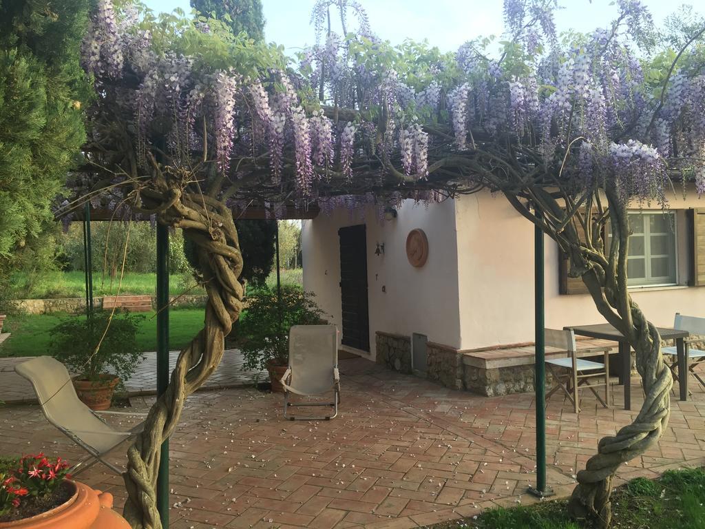Casale Ai Poggi Casa de hóspedes Orbetello Exterior foto